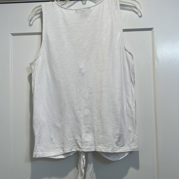 Sanctuary White Button-Down Tie Front Top size small. - Picture 5 of 6